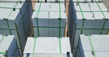 商丘 芝麻白花岗岩5公分地铺石 花岗岩厂家工厂装车日常