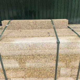 商丘 黄金麻花岗岩石材机切面栏杆料半成品