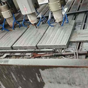 商丘 芝麻白花岗岩荔枝面盲道雕刻