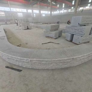 商丘 芝麻白异形坐凳，自然面光面弧形加工