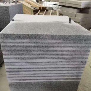 商丘 芝麻白5公分火烧地铺成品，900*400，规格可定制