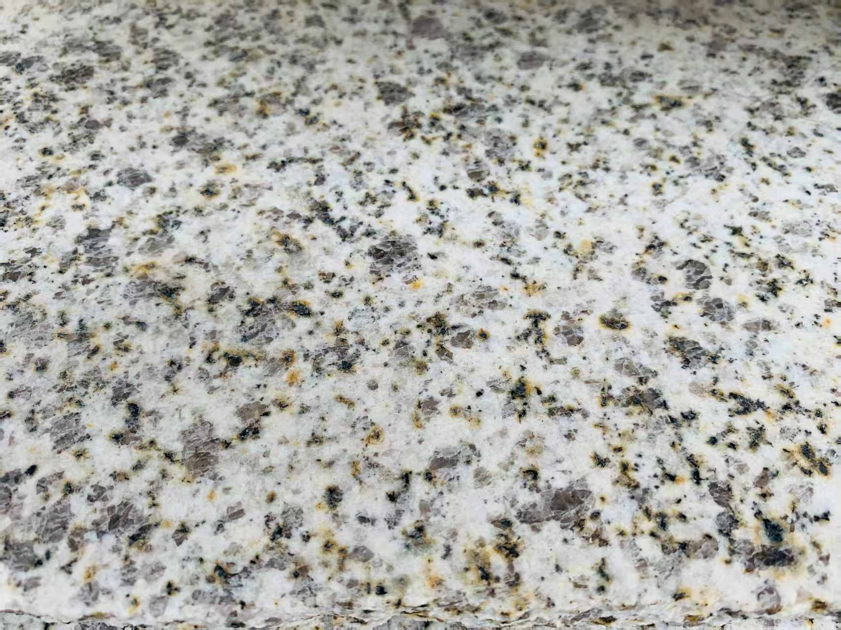 商丘 黄金麻花岗岩石材浅黄光面