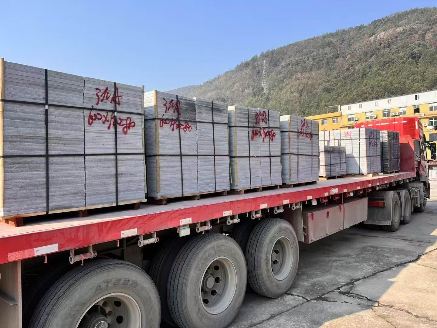 商丘 芝麻灰地铺石出货日常