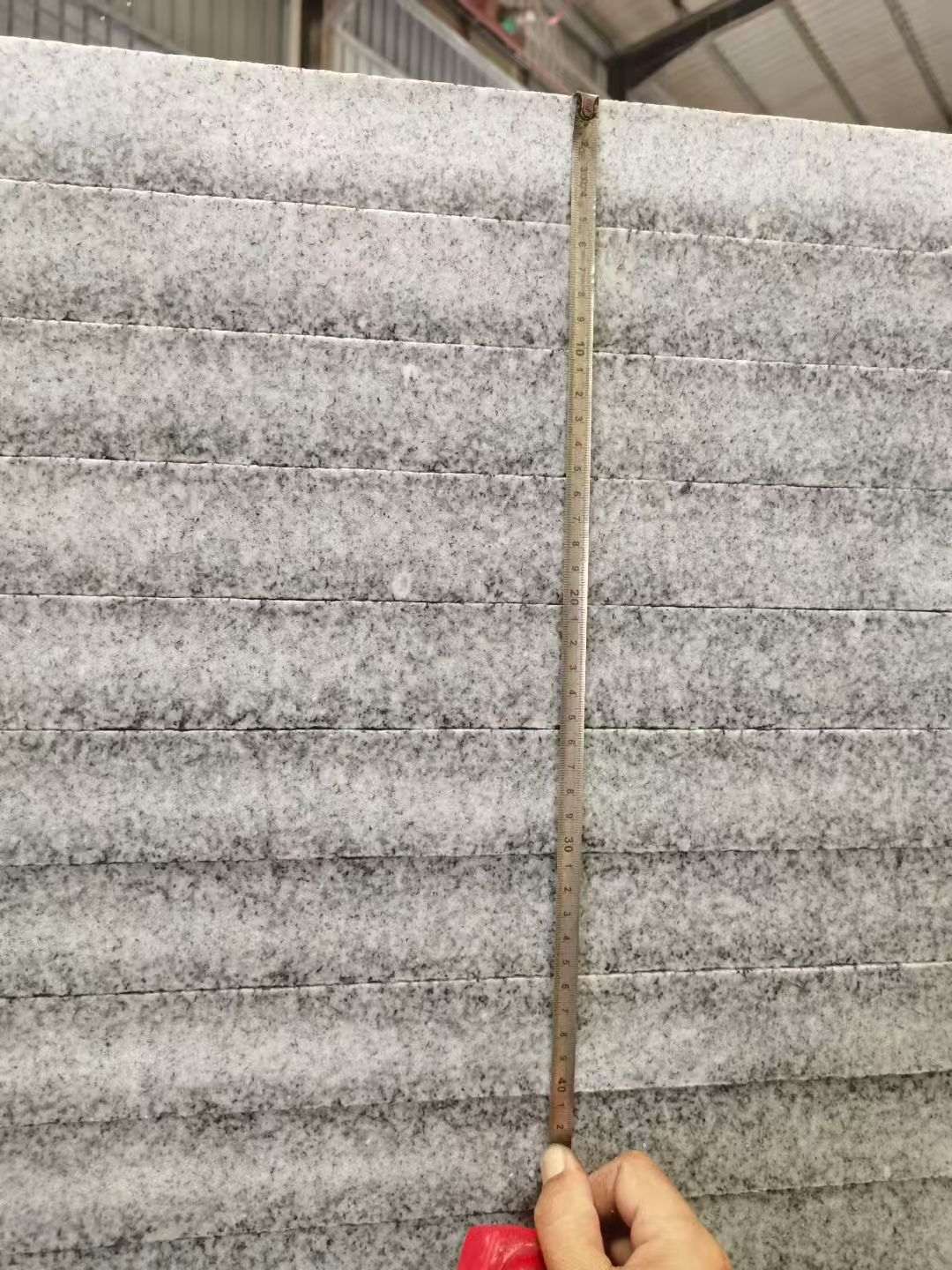 商丘 芝麻白火烧成品厚薄均匀，B料价格接近A料质量