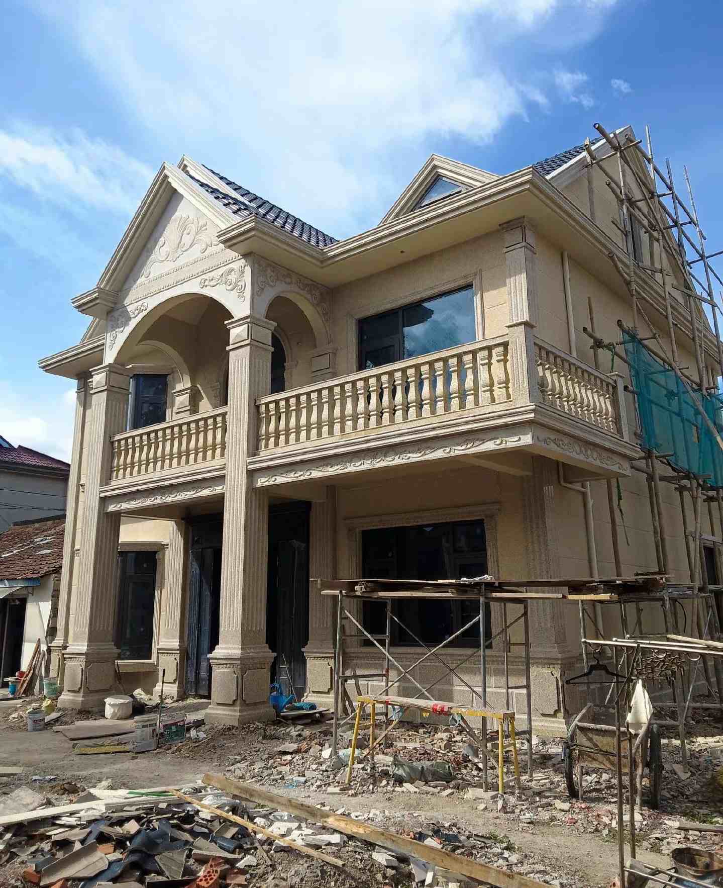 商丘 黄金麻花岗岩石材私人别墅雕花门楼柱阳台栏杆