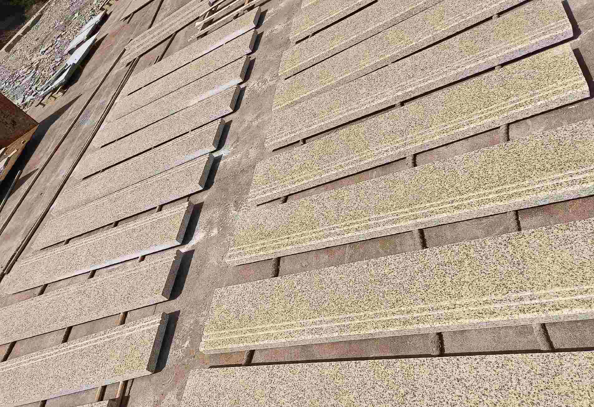 商丘 黄金麻花岗岩光面楼梯踏步