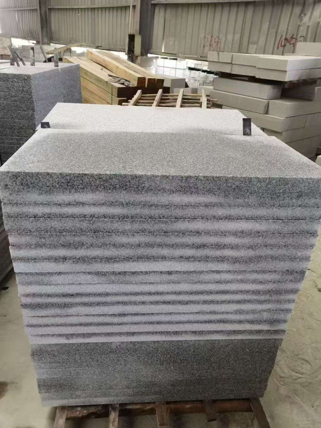 商丘 芝麻白5公分火烧地铺成品，900*400，规格可定制