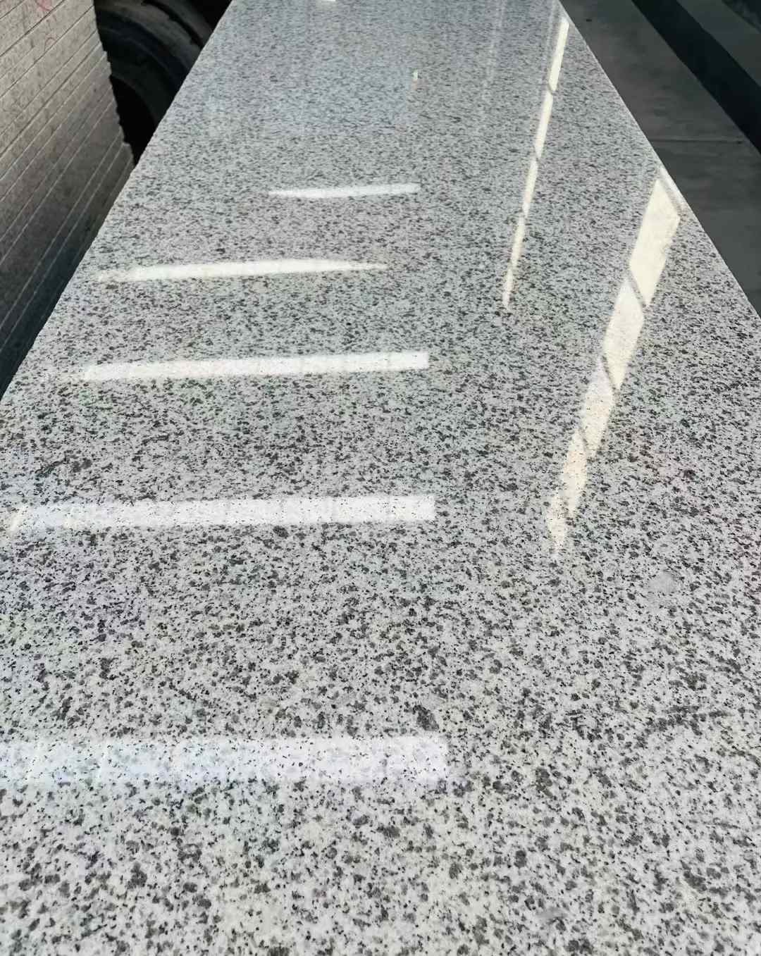 商丘 白麻花岗岩光面毛板