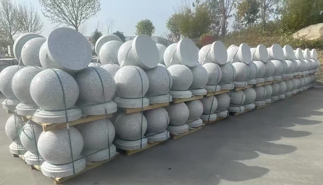 商丘 白麻花岗岩石材圆球，石球，挡车球，隔离球，景观石球，风水球等