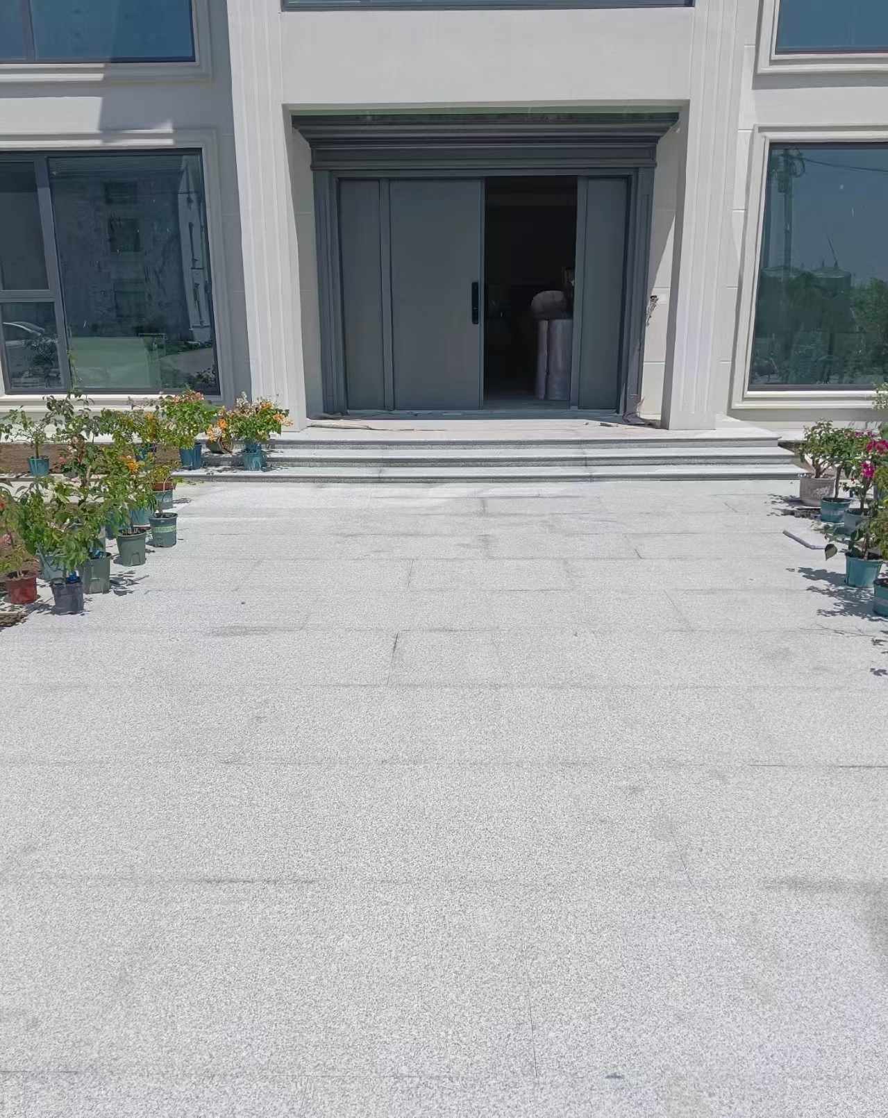 商丘 芝麻白花岗岩地铺石地面铺装