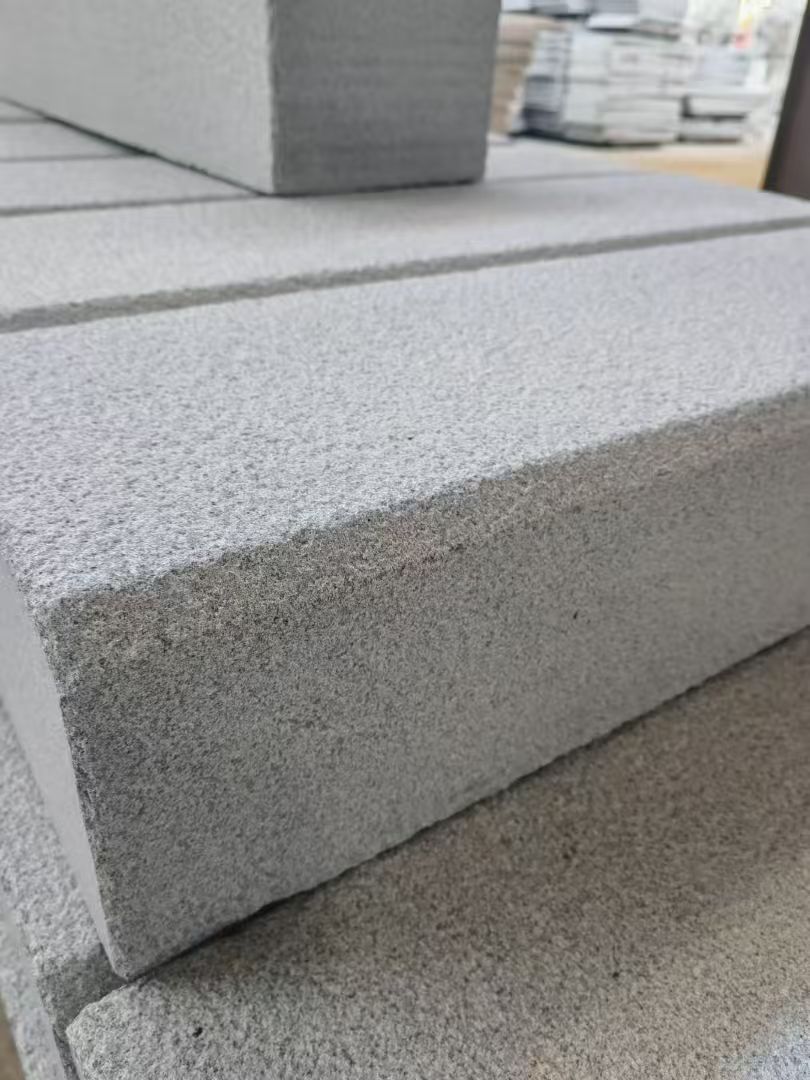 商丘 芝麻灰荔枝面路沿石